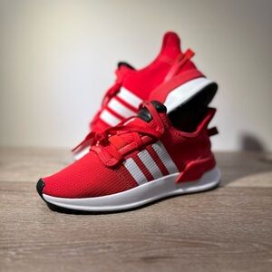 ADIDAS U-Path Run Sneakers Athletic Shoes Scarlet Red) Size 5Y (Women’s 6.5)